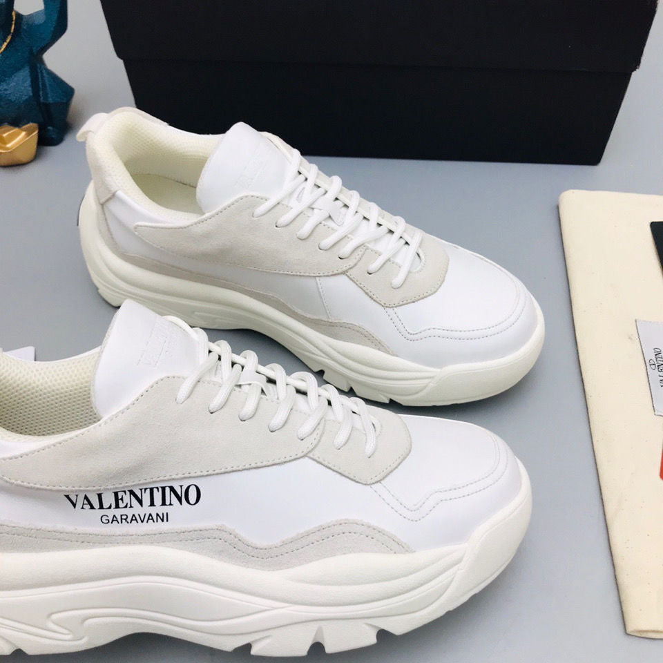 V   Casual Sneakers