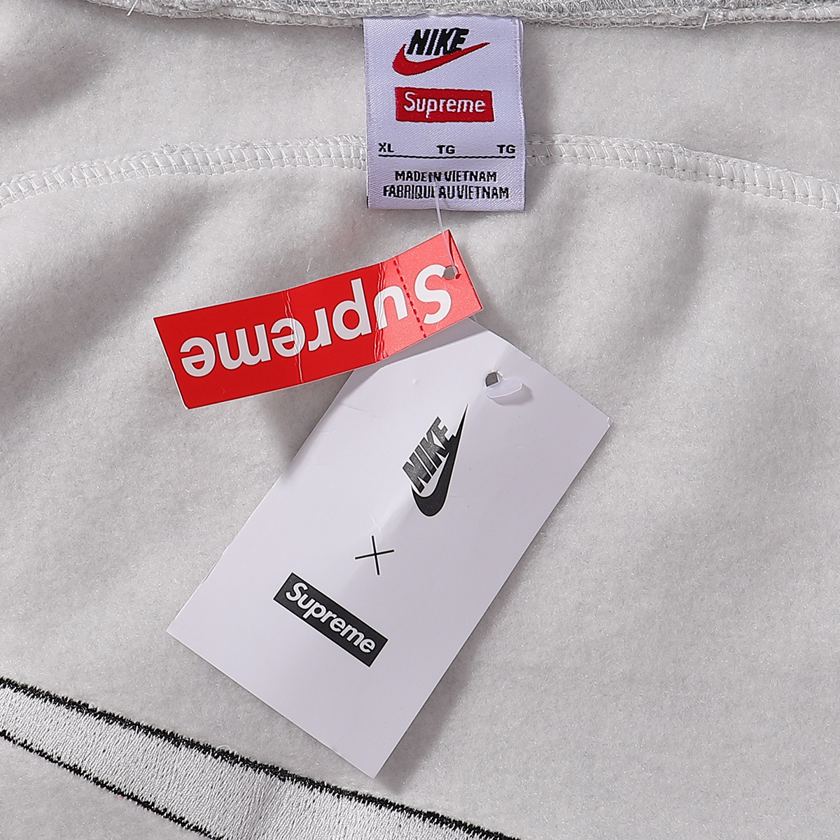 Collaboration edition sweatshirt/sweatpants