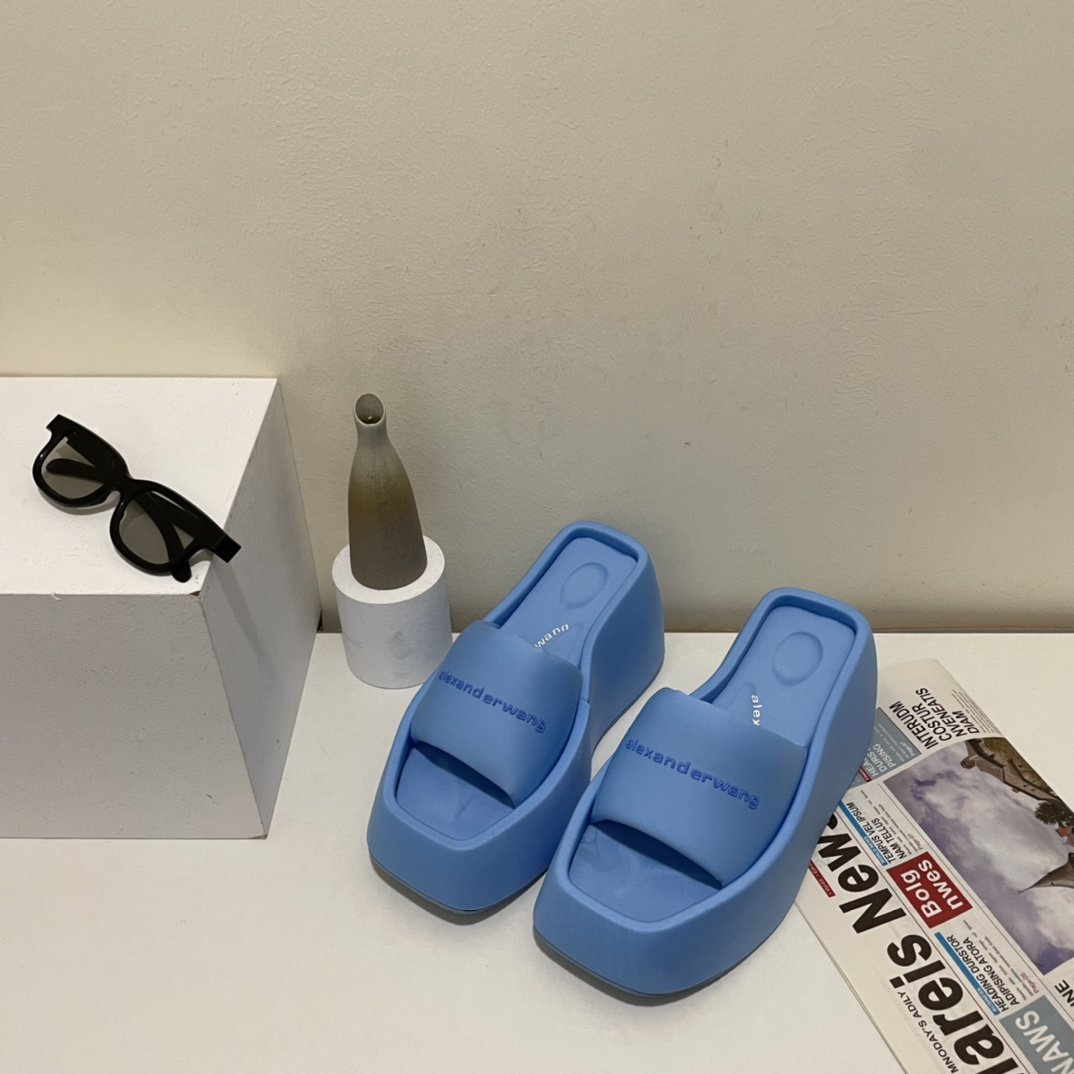 A*Wang new thick-soled sandals