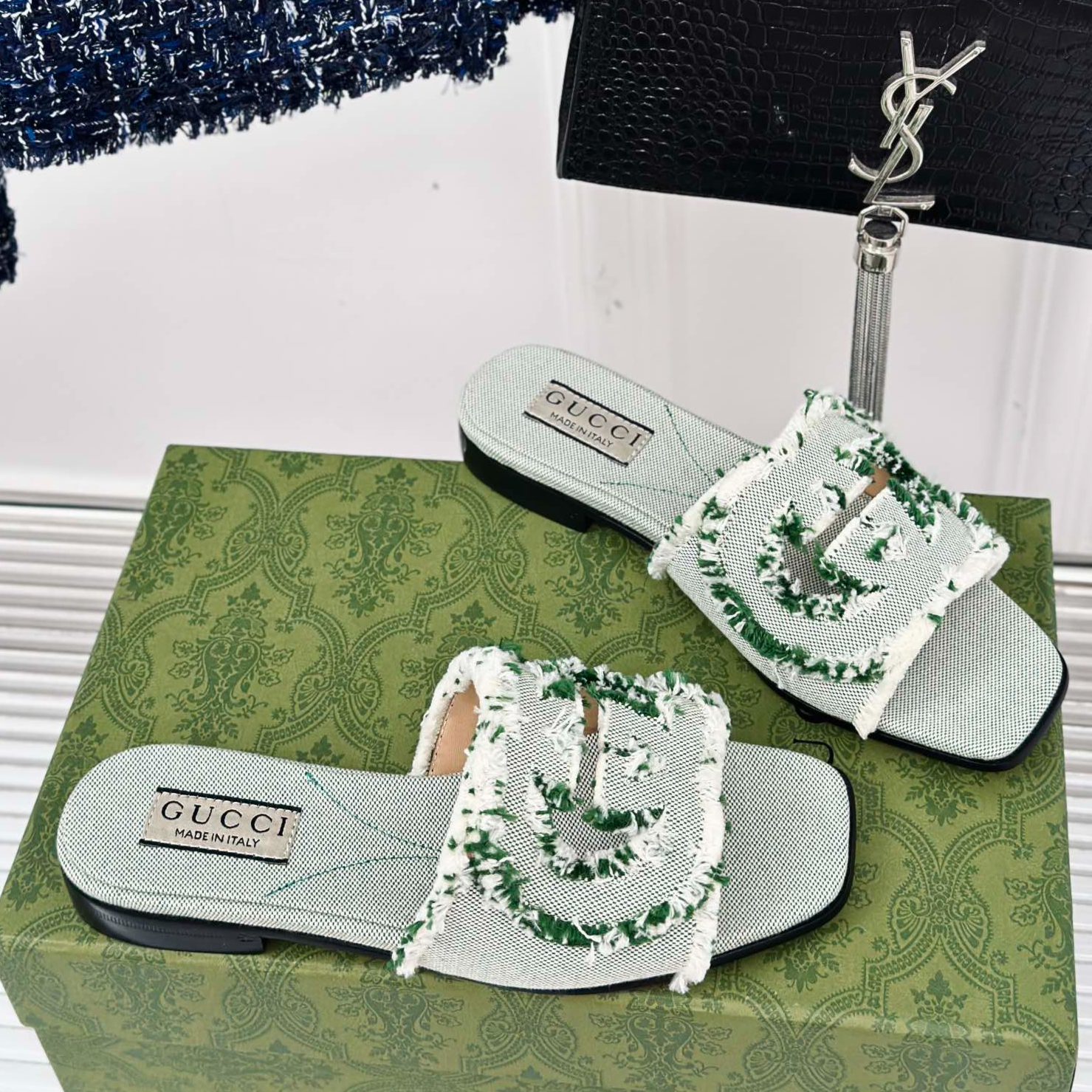 New hollow flat slippersVIP 1：1