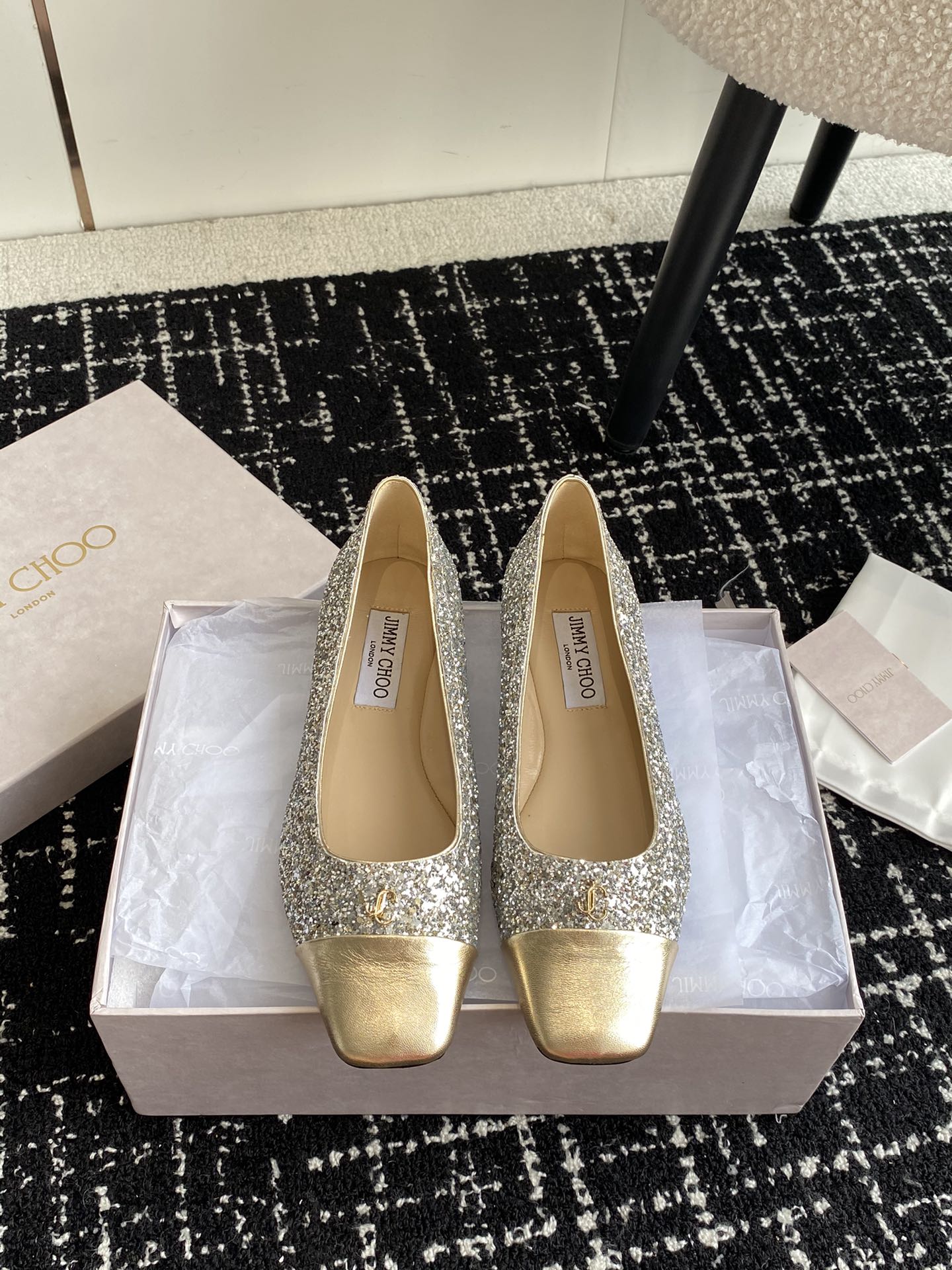 J**C* new high quality flat shoes