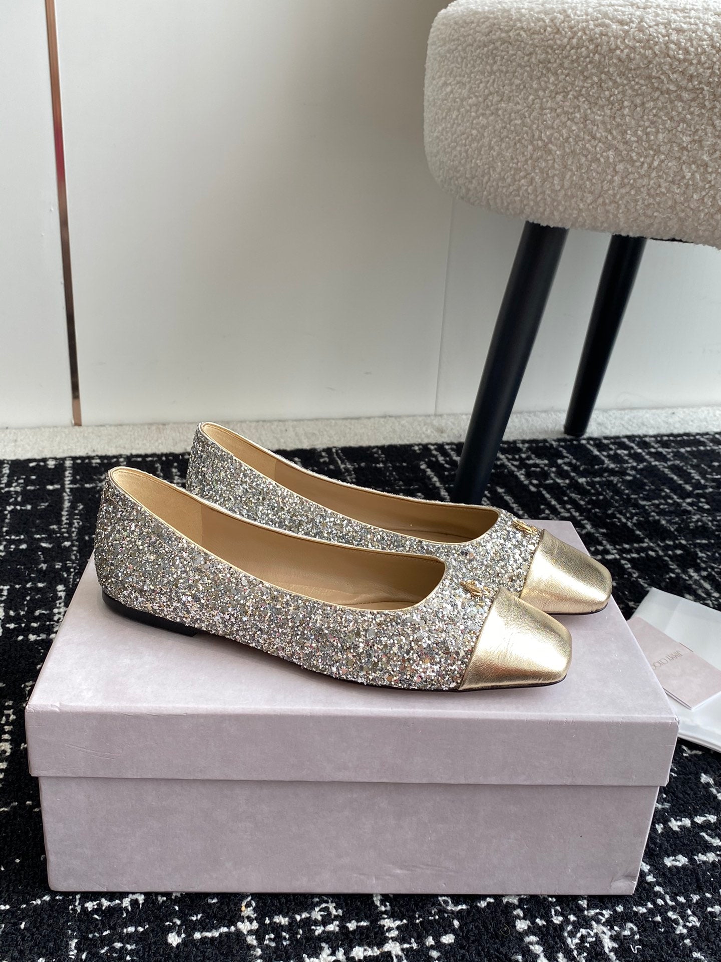 J**C* new high quality flat shoes