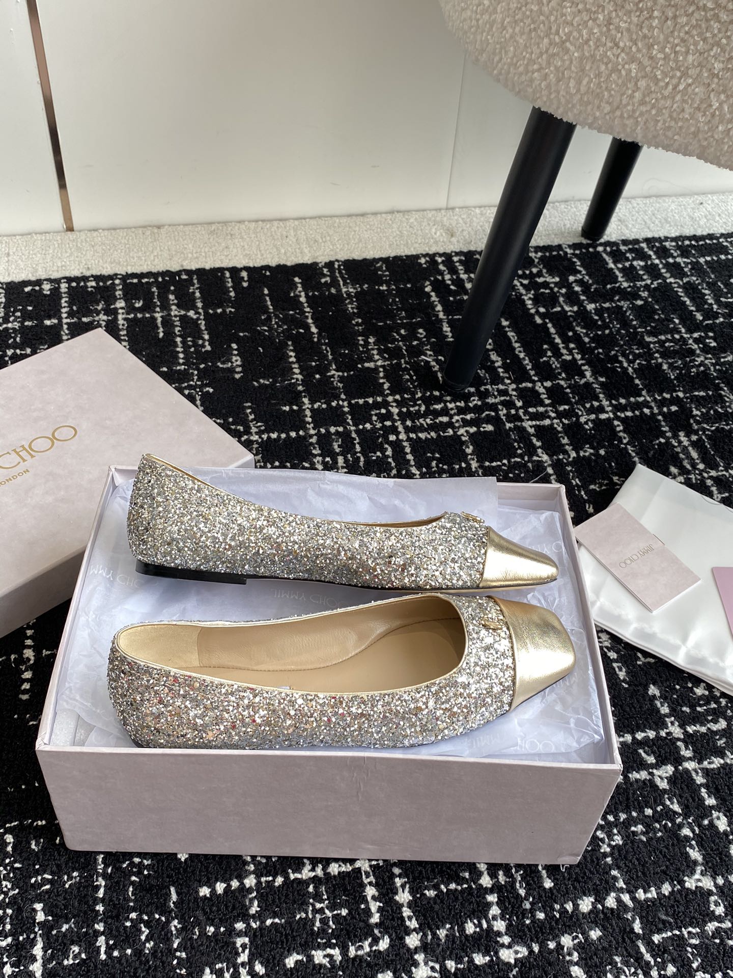 J**C* new high quality flat shoes