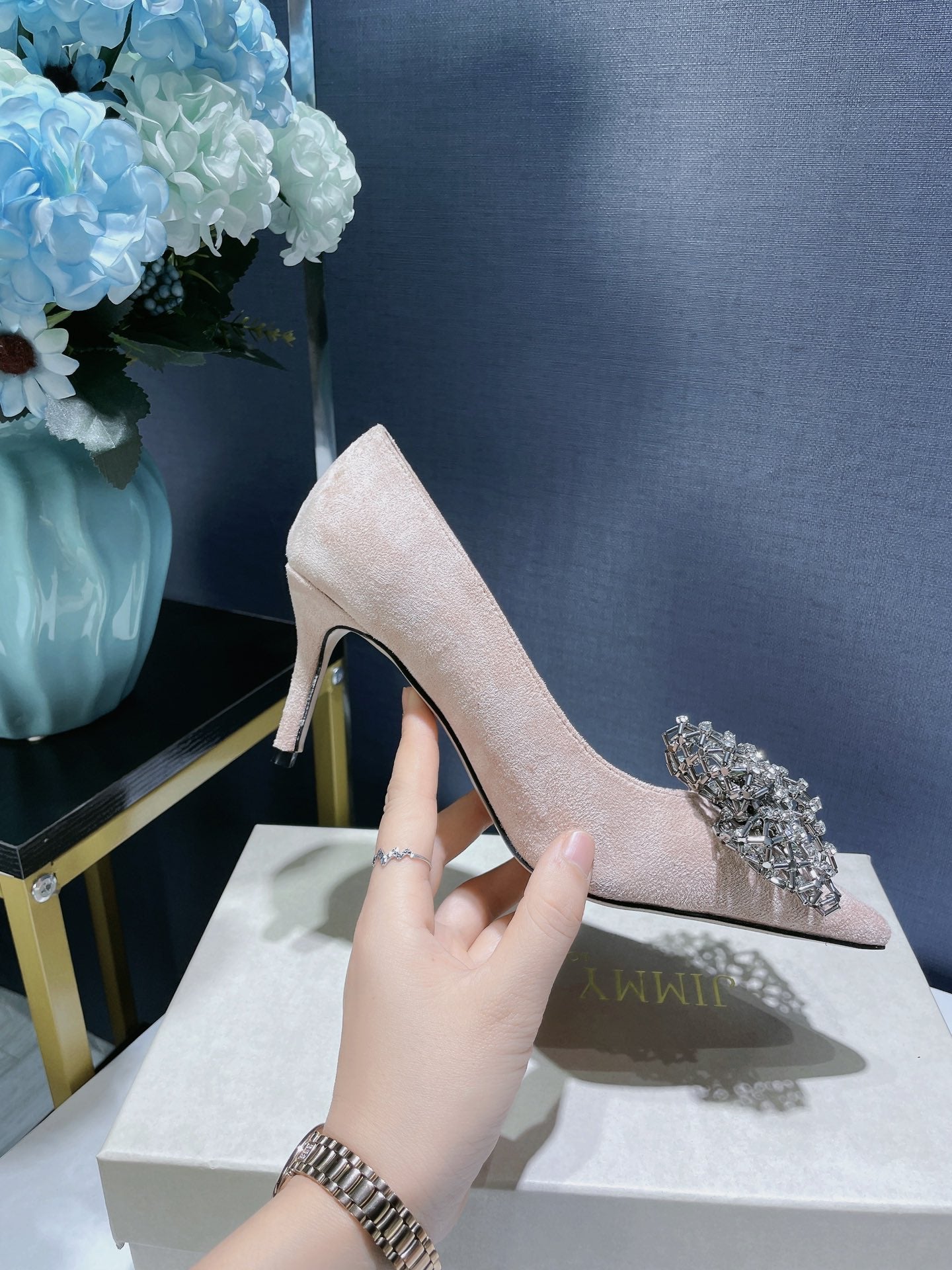 JC ** New MANA series high heels with eye-catching rhinestone bow buckle