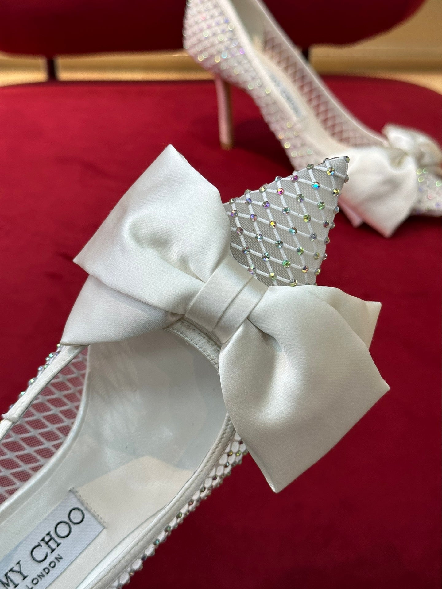 JC satin has its own luster, oversized French bow, elegant and romantic