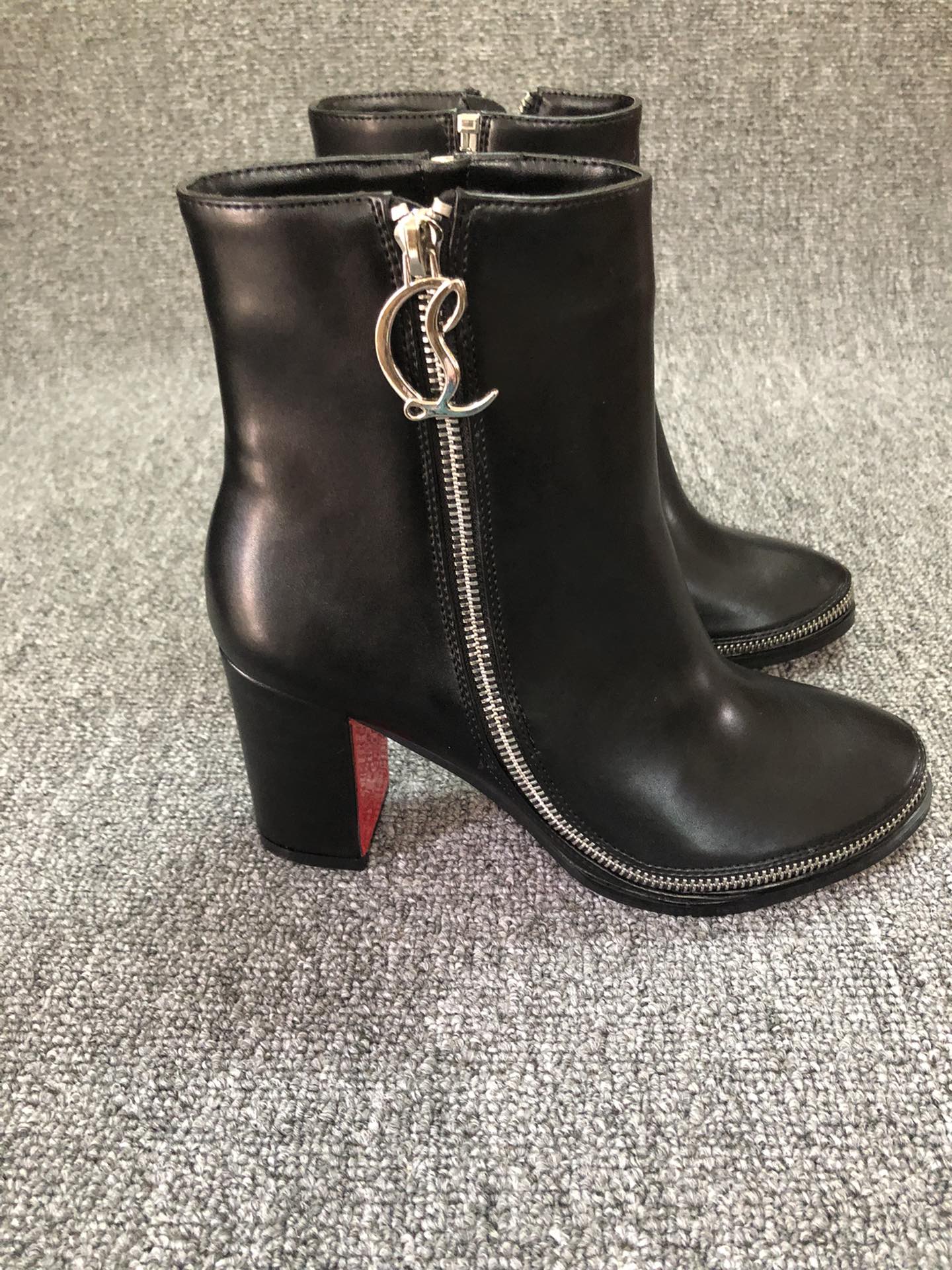 Loubouti* new 1: 1 VIP red-soled autumn and winter short boots