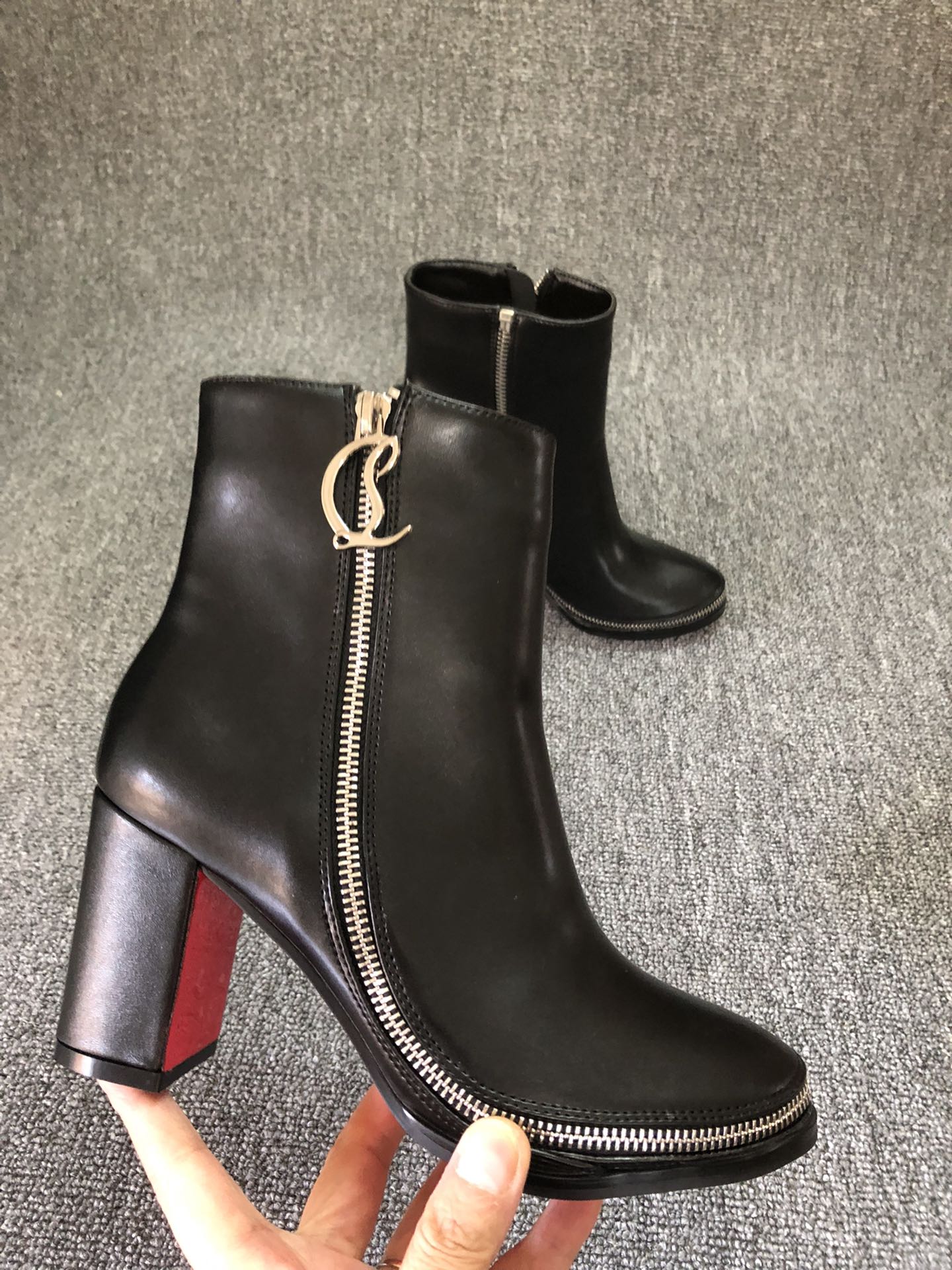 Loubouti* new 1: 1 VIP red-soled autumn and winter short boots