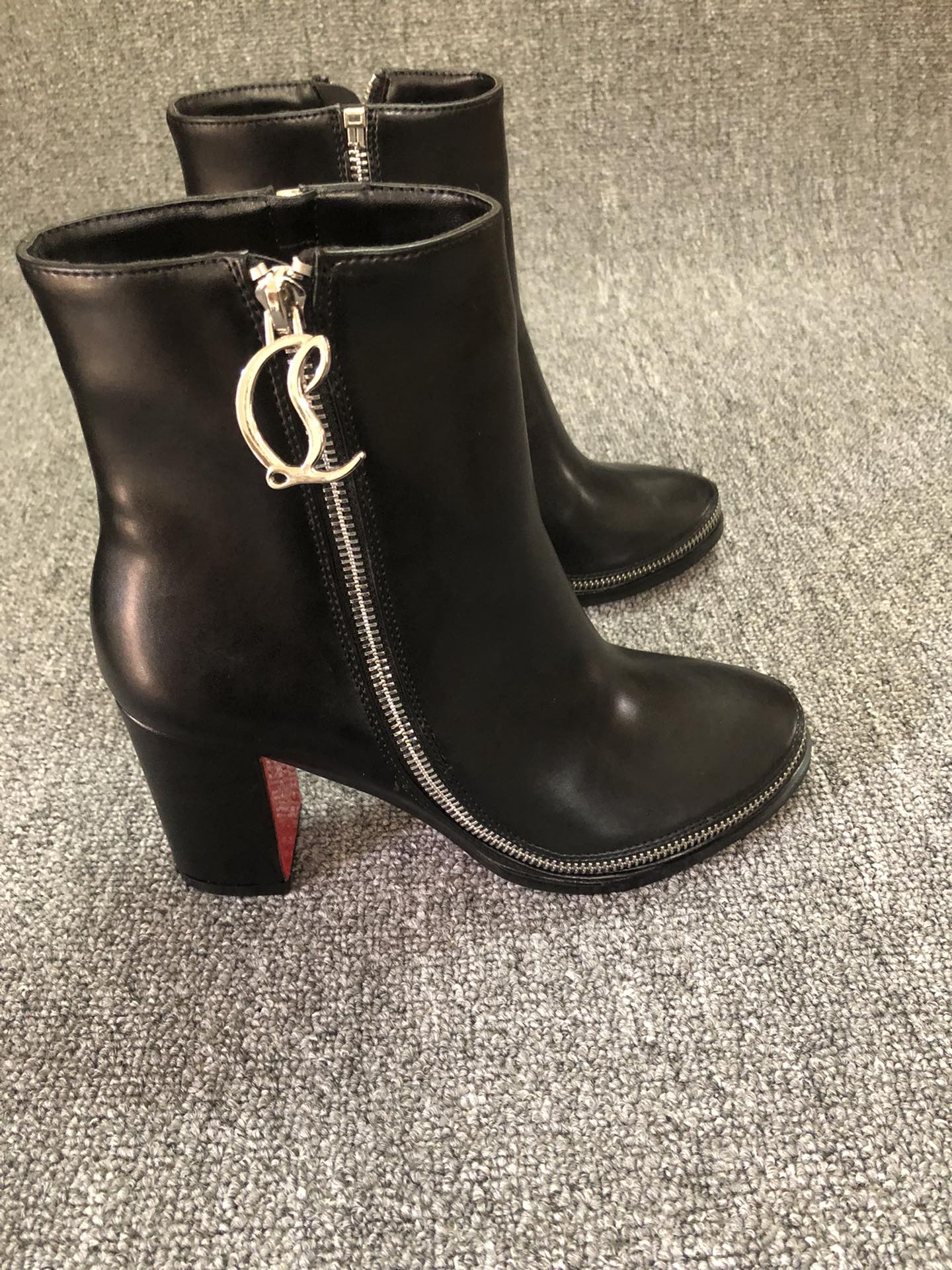 Loubouti* new 1: 1 VIP red-soled autumn and winter short boots