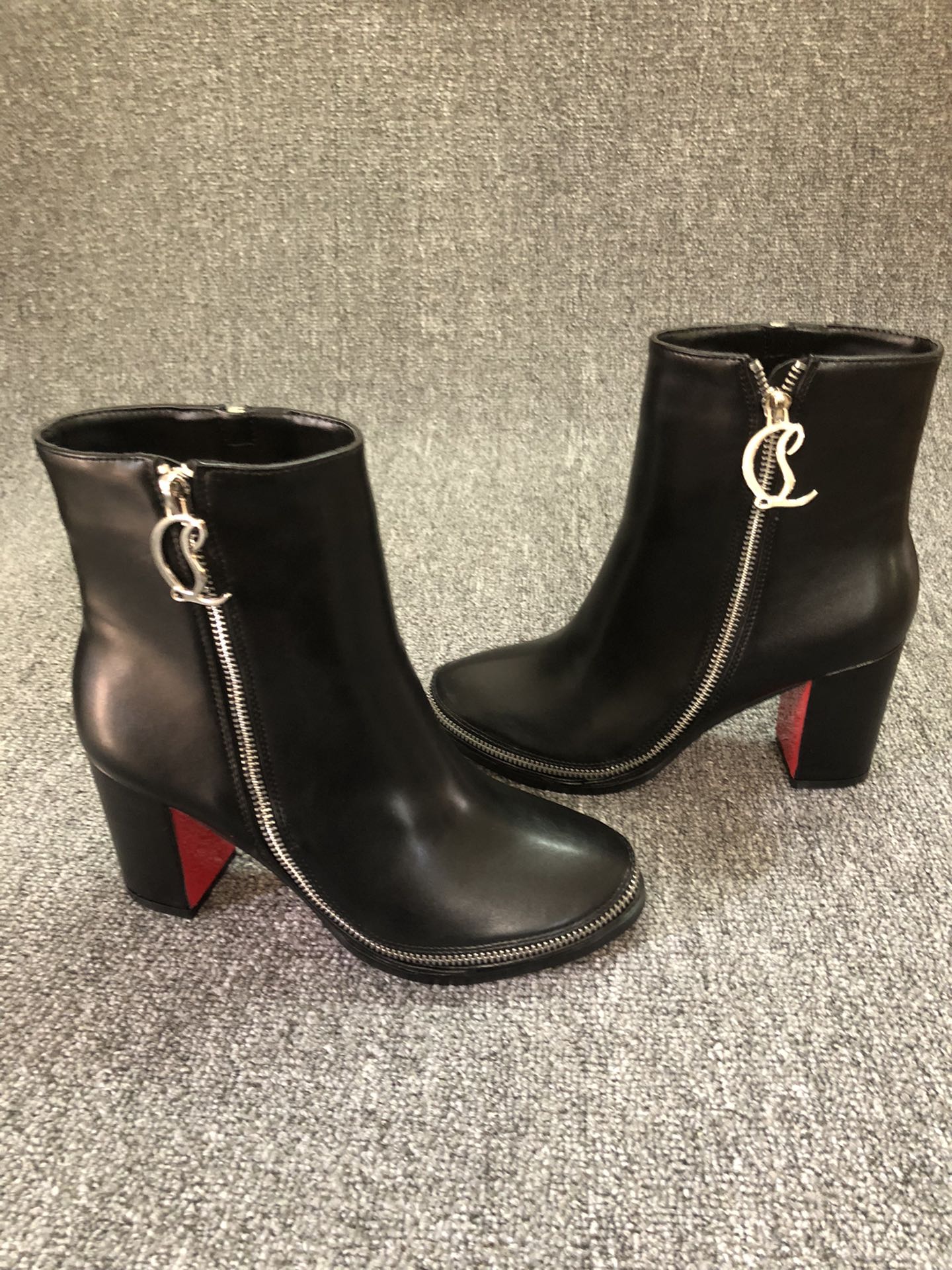 Loubouti* new 1: 1 VIP red-soled autumn and winter short boots
