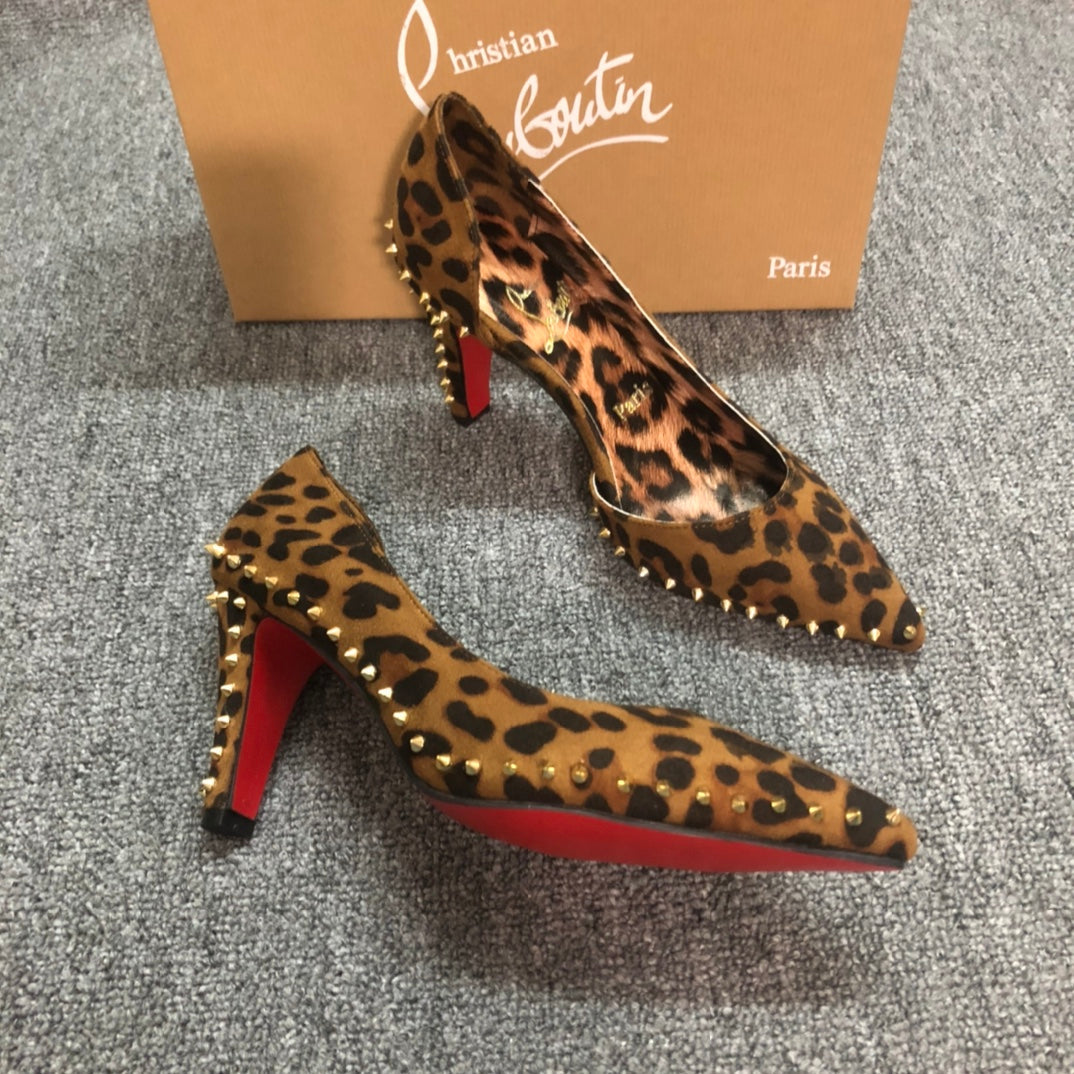 Loubouti* new pointed toe leopard print willow high heels