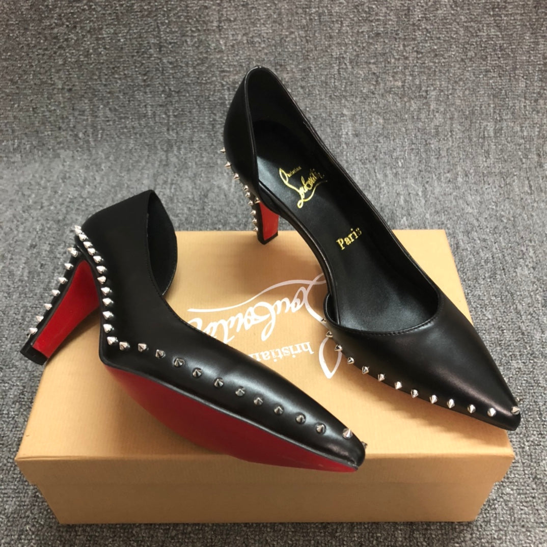 Loubouti* new pointed toe boots