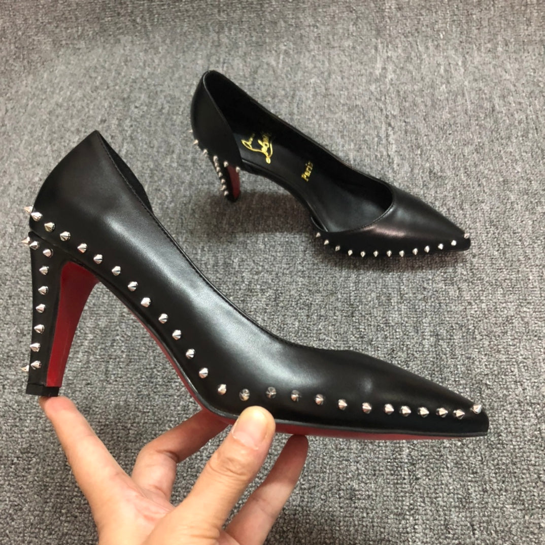 Loubouti* new pointed toe boots