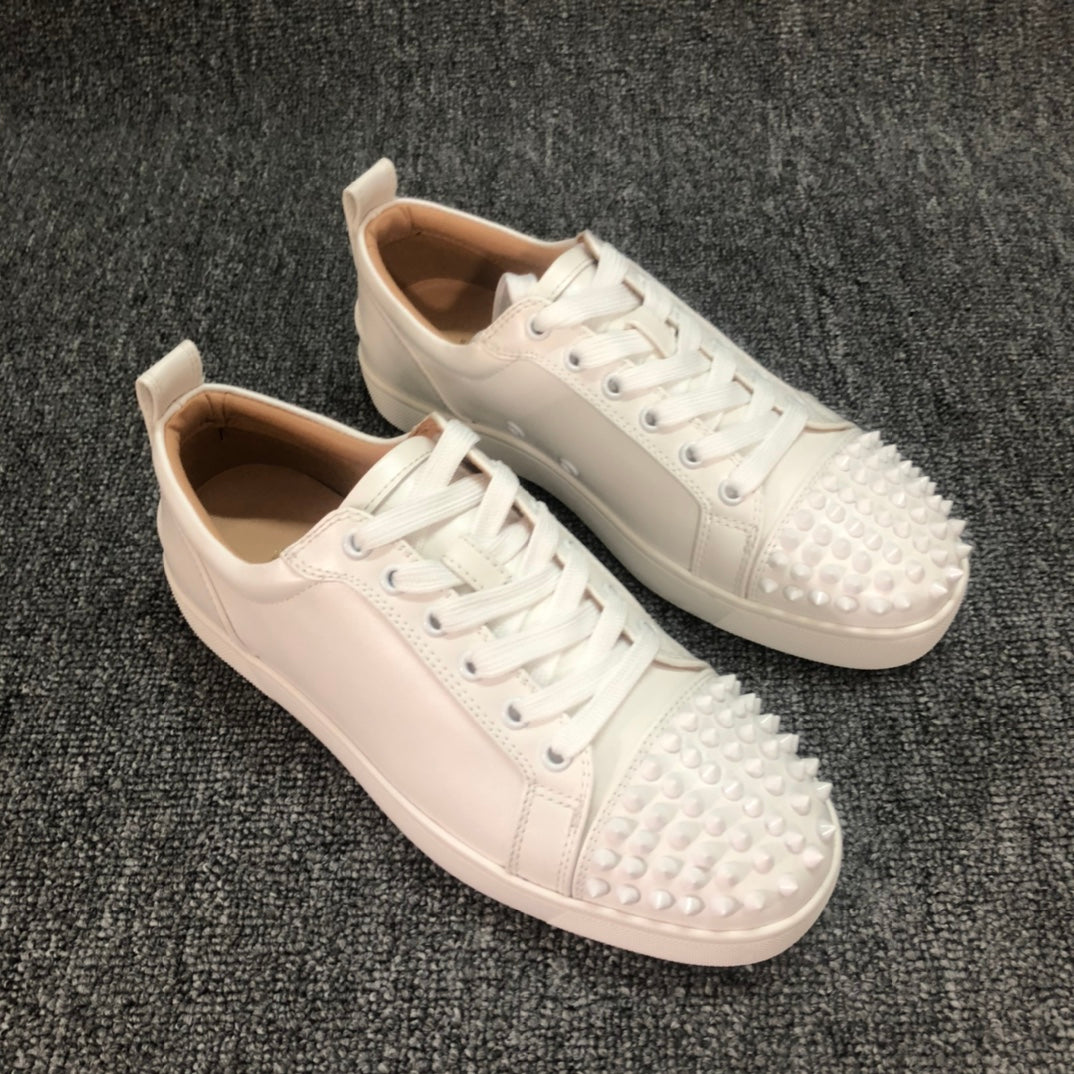 Loubouti* new rivet shoes