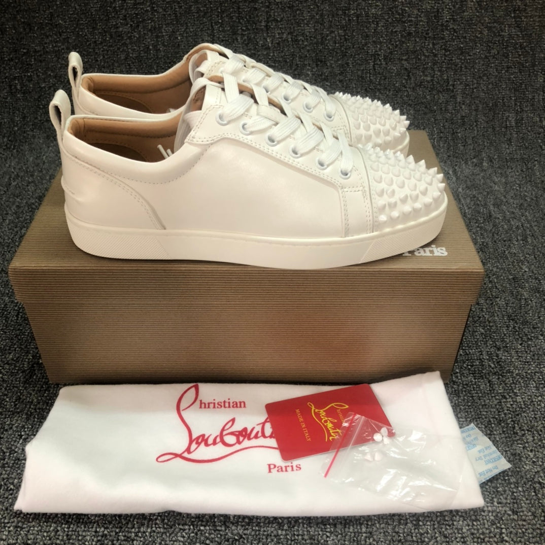 Loubouti* new rivet shoes