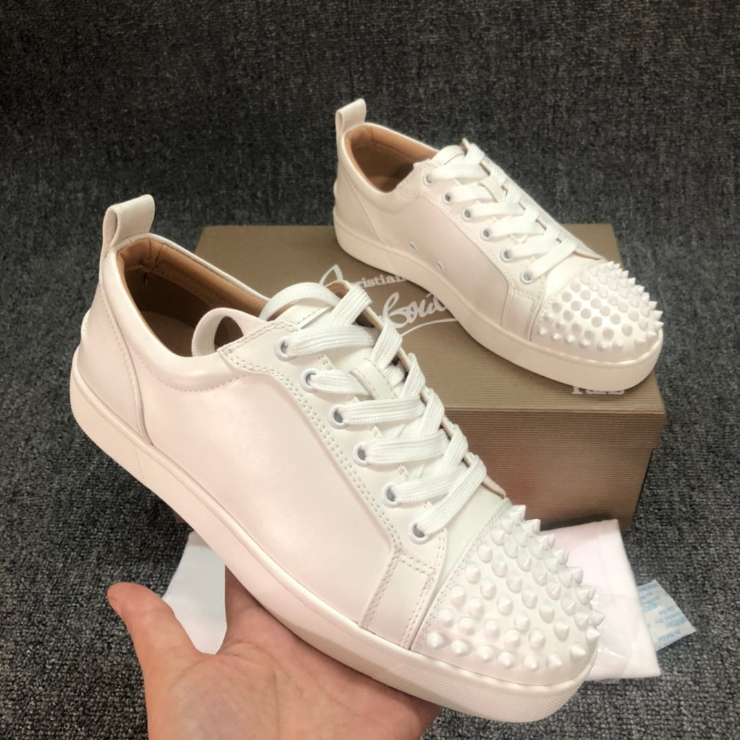 Loubouti* new rivet shoes