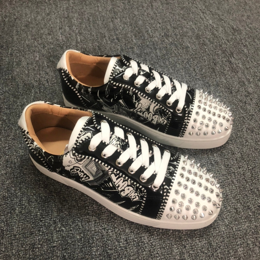 Loubouti* new rivet shoes