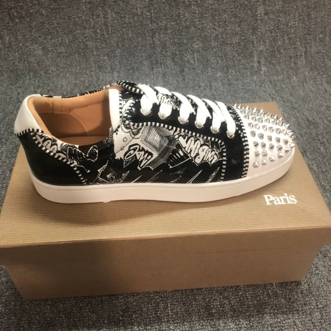 Loubouti* new rivet shoes