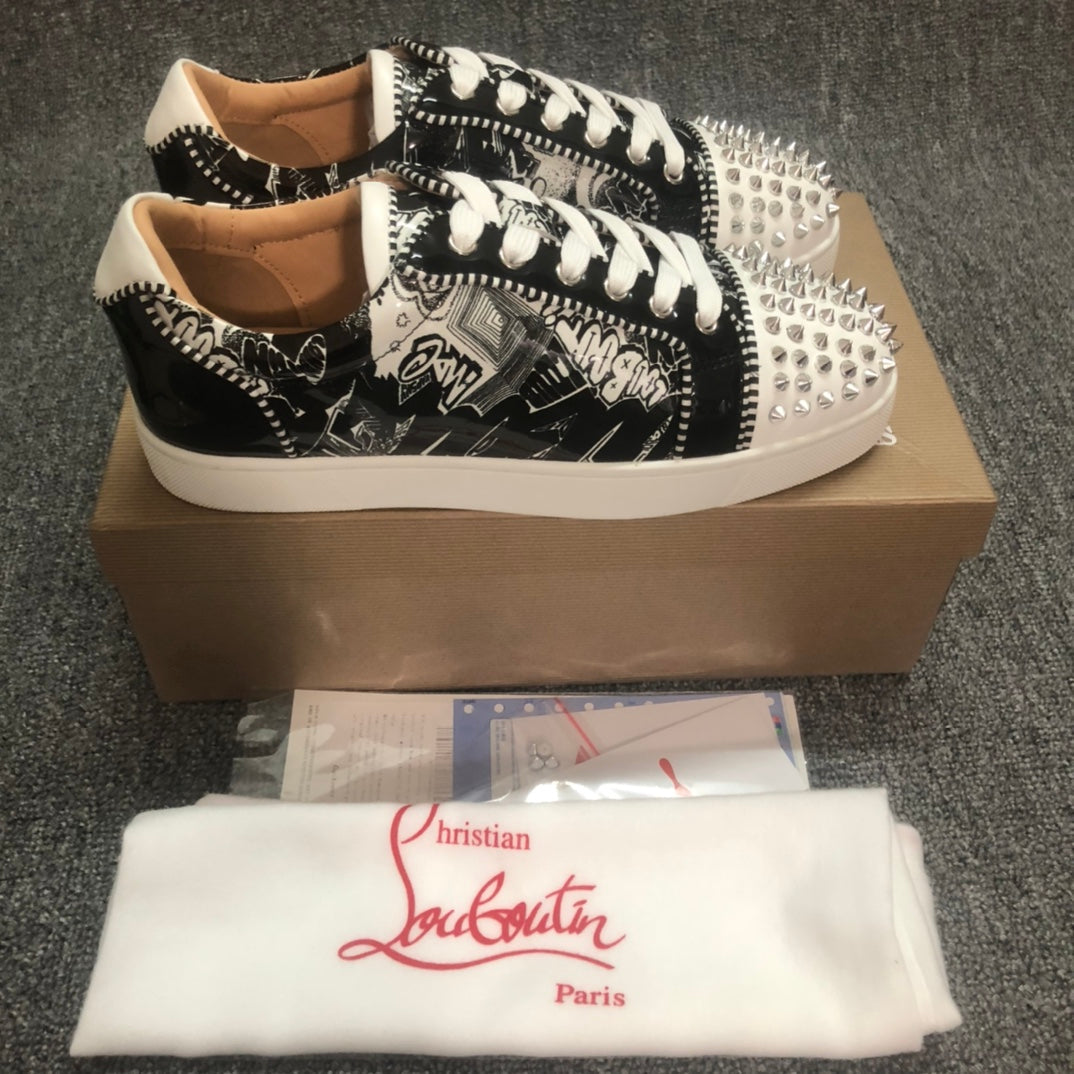 Loubouti* new rivet shoes
