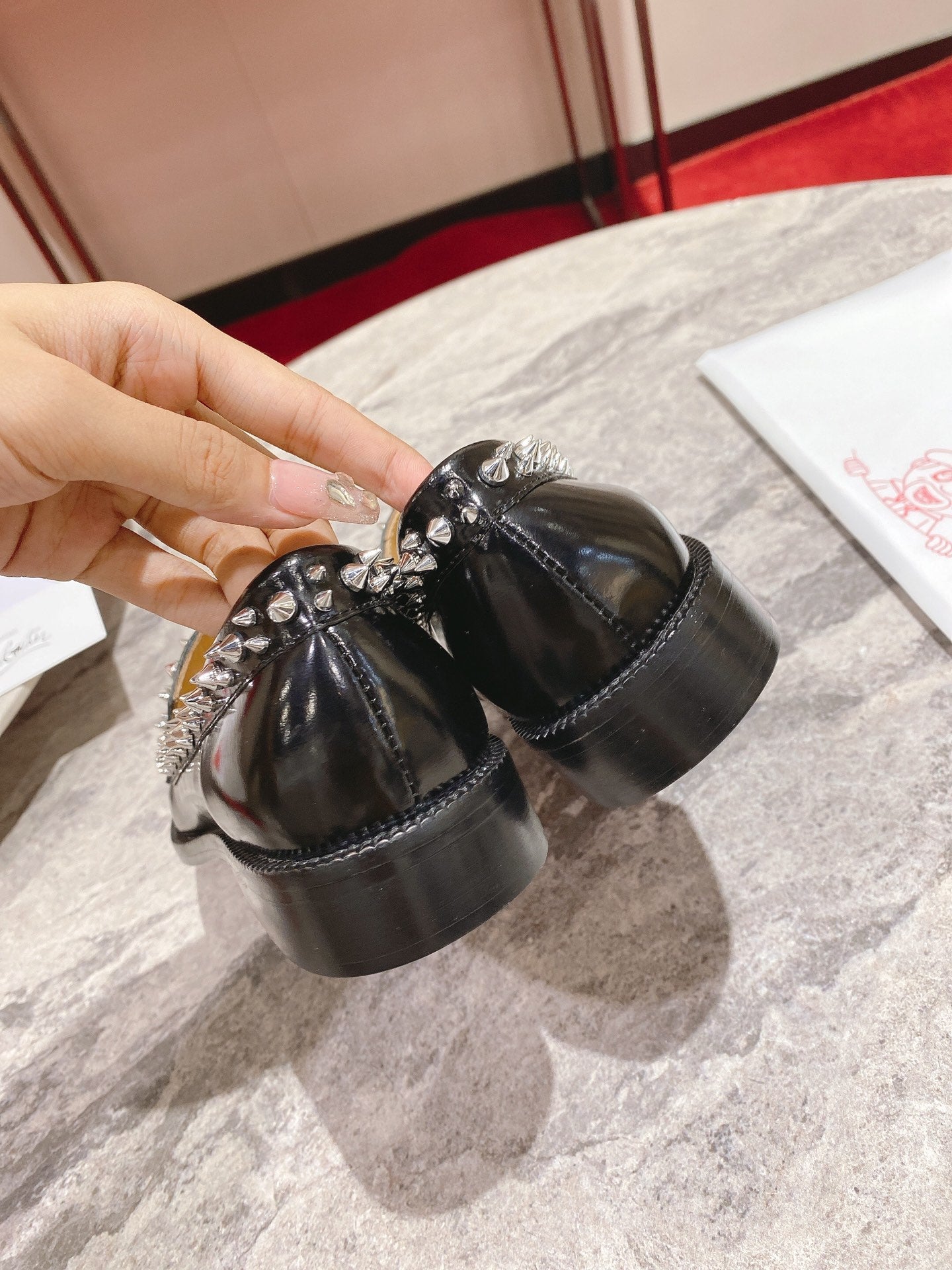 Christ* Louboutin* 1: 1 VIP new rivet design loafers