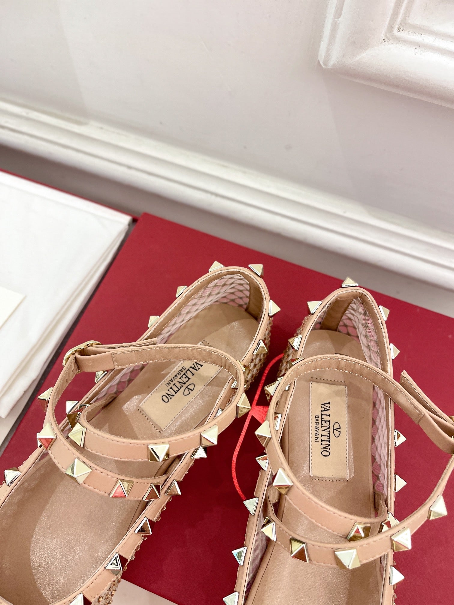V new rivet rhinestone mesh ballet shoes VIP1：1