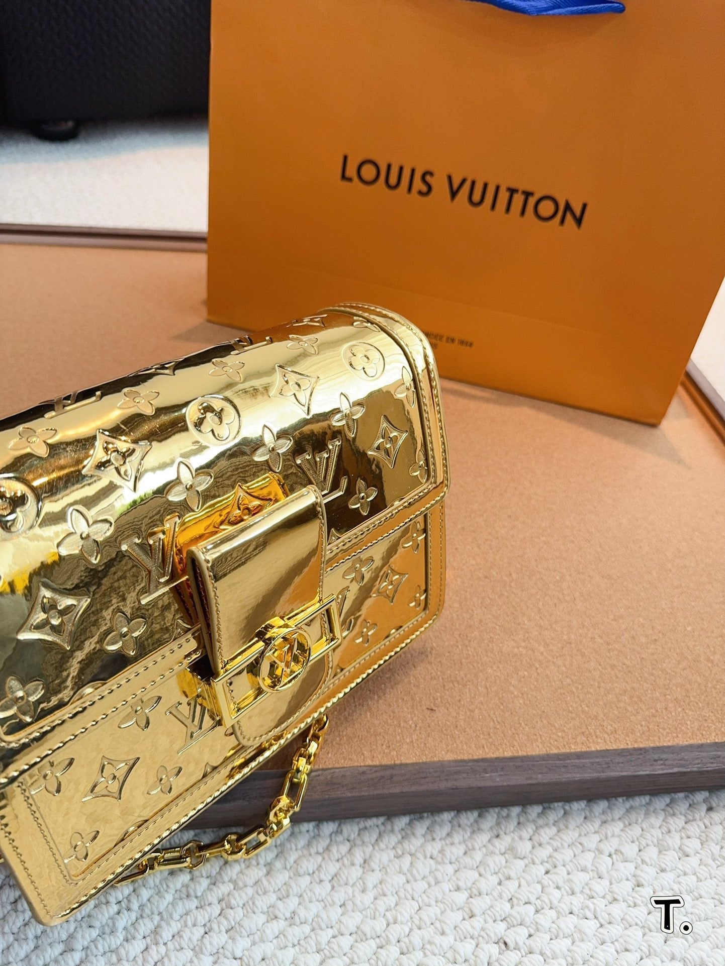 Gold L new bag