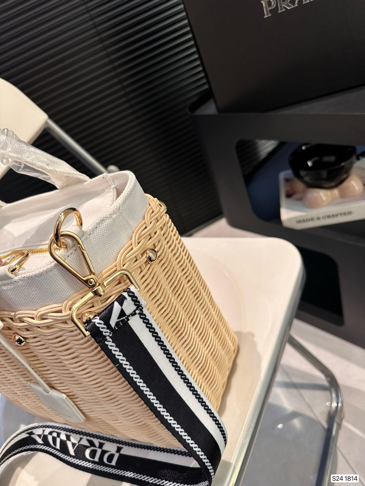 New style straw bag