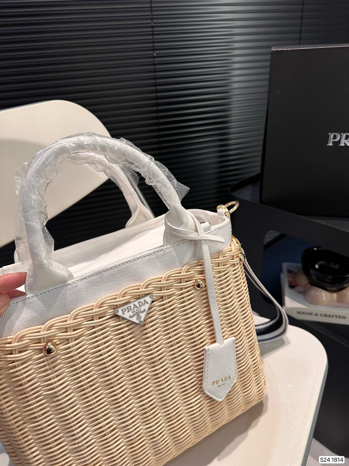 New style straw bag
