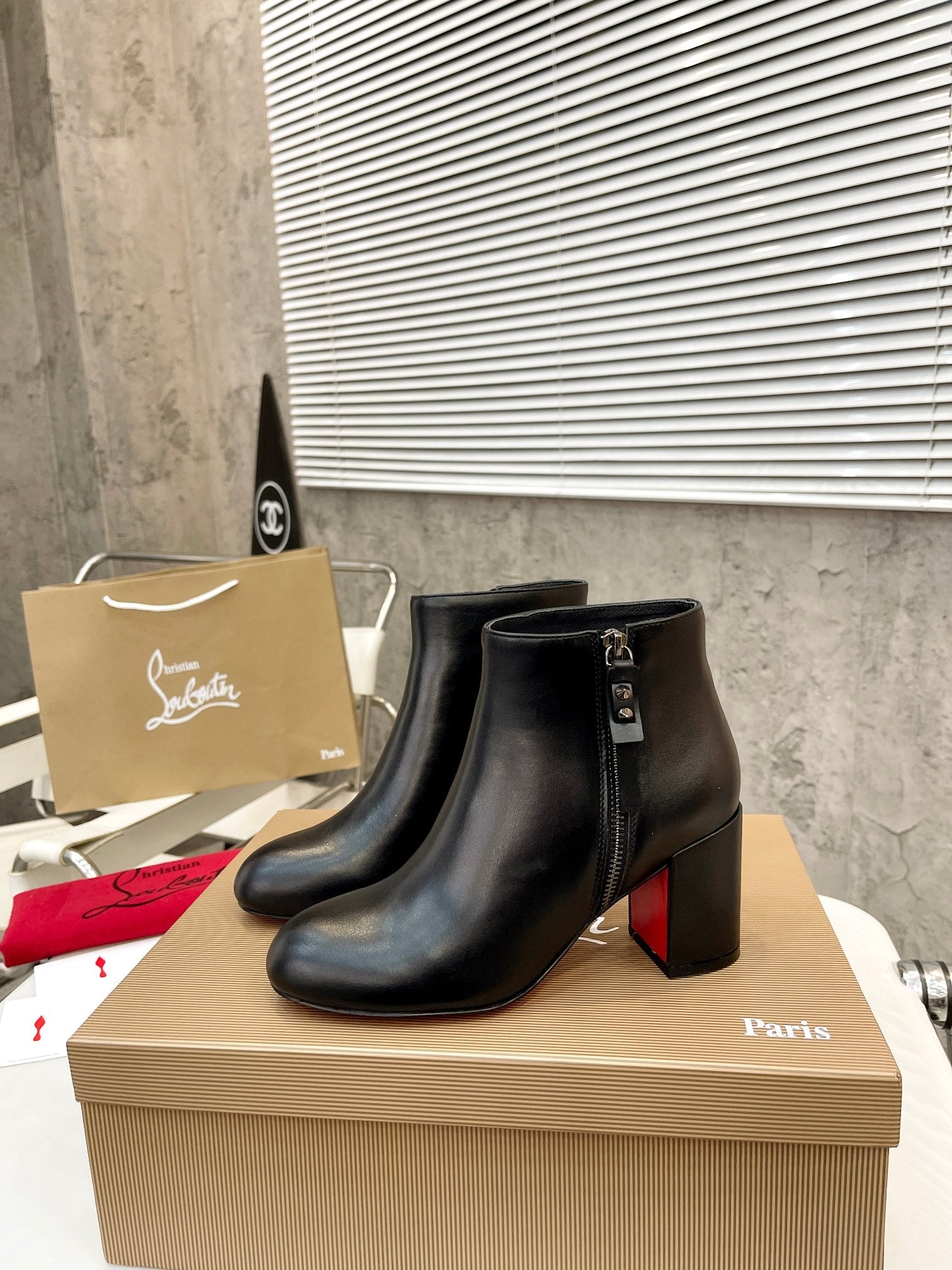 Christi** Loubout** boots vip1:1