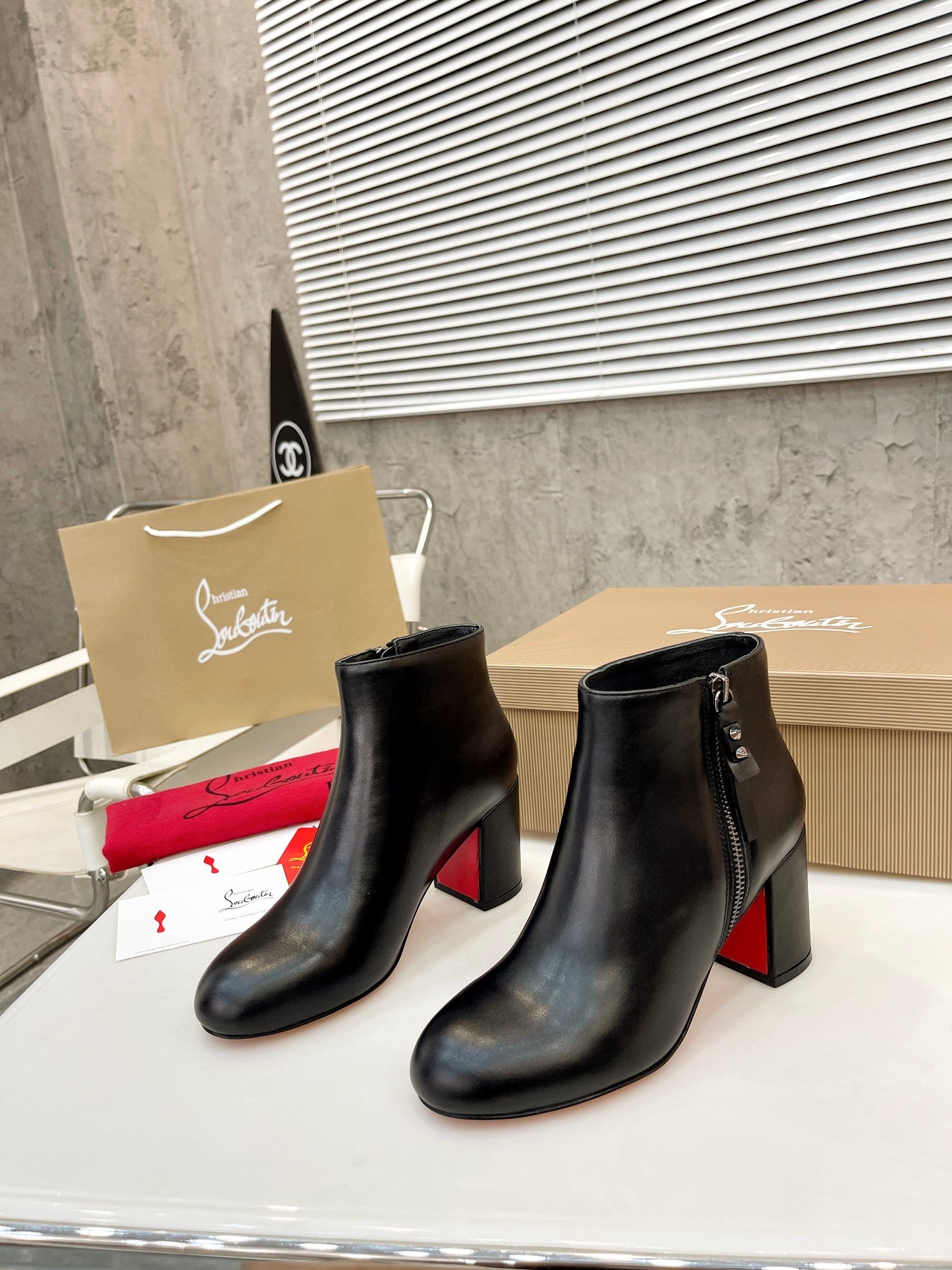 Christi** Loubout** boots vip1:1