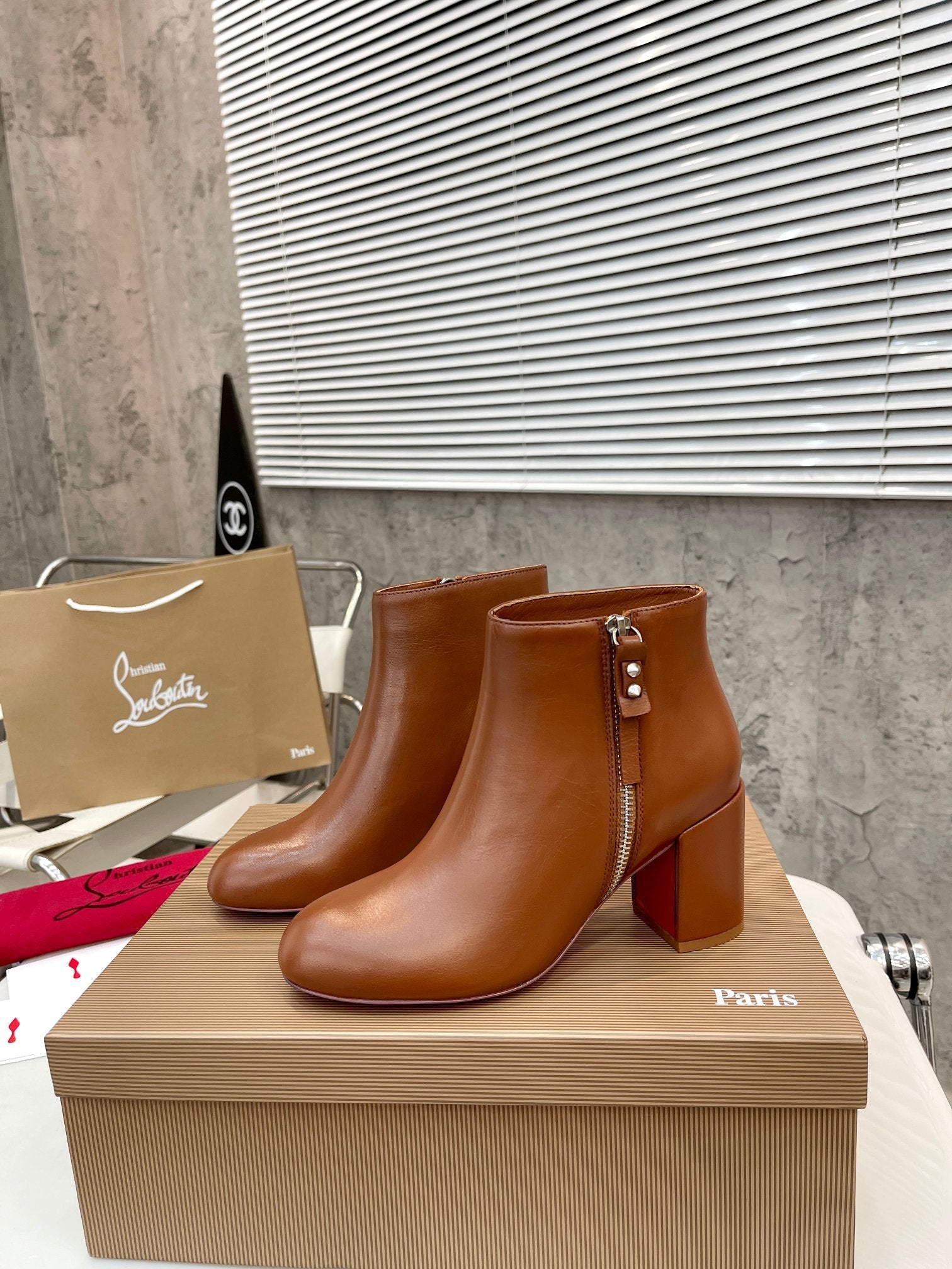 Christi** Loubout** boots vip1:1