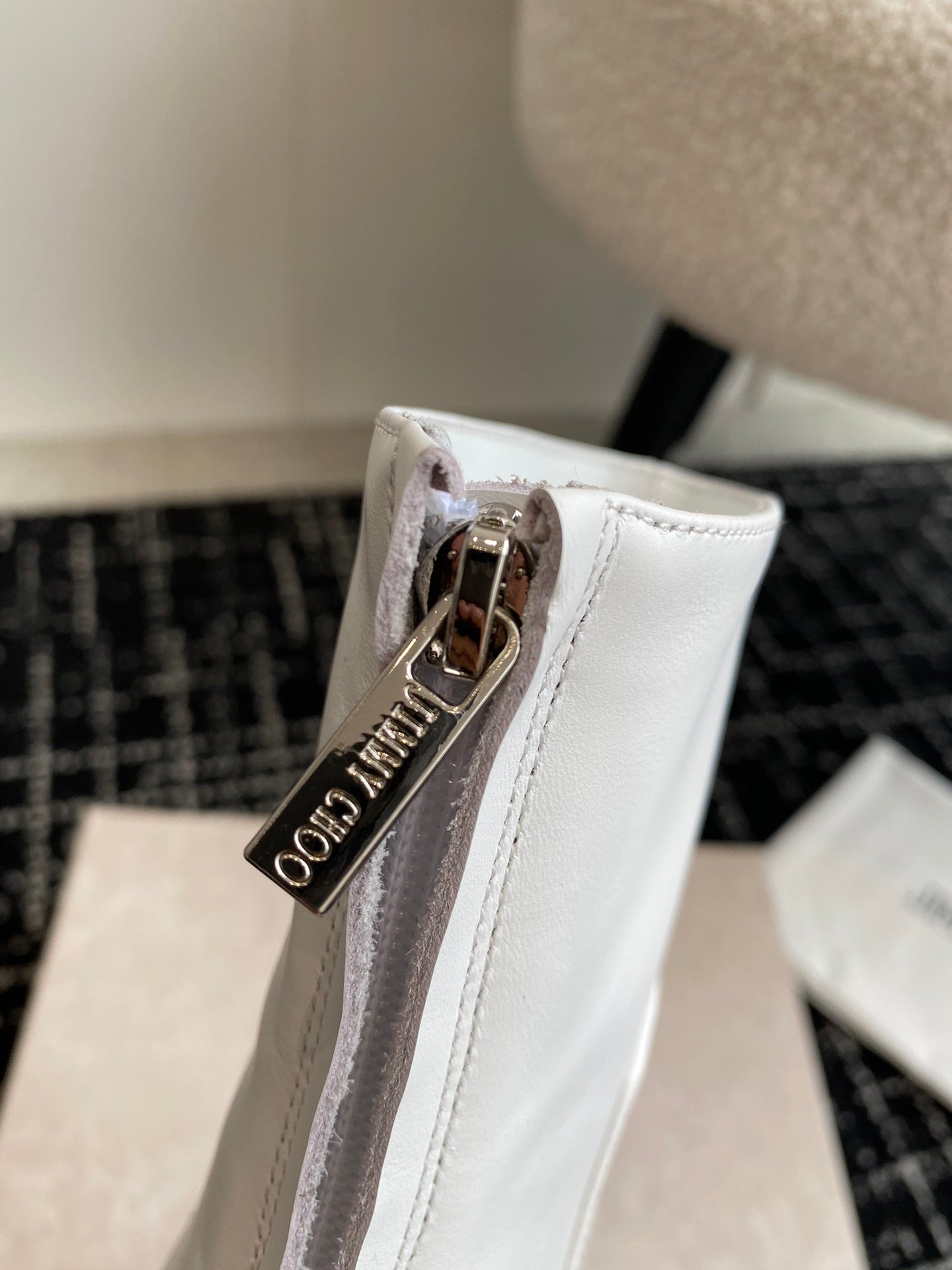 JIMMY CH** Early Autumn new simple pointed calfskin high-heeled short bootsVIP1：1