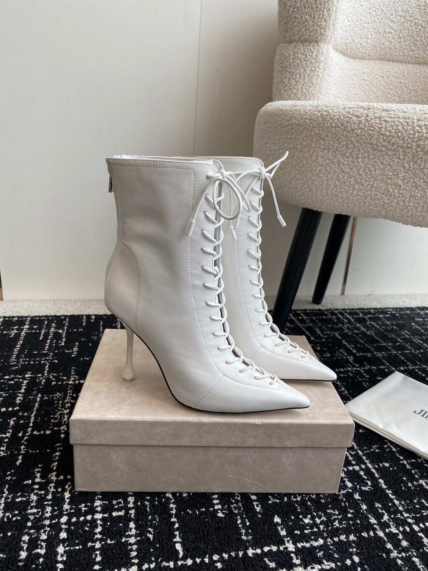 JIMMY CH**VIP1:1 Early Autumn new simple pointed calfskin high-heeled ankle boots