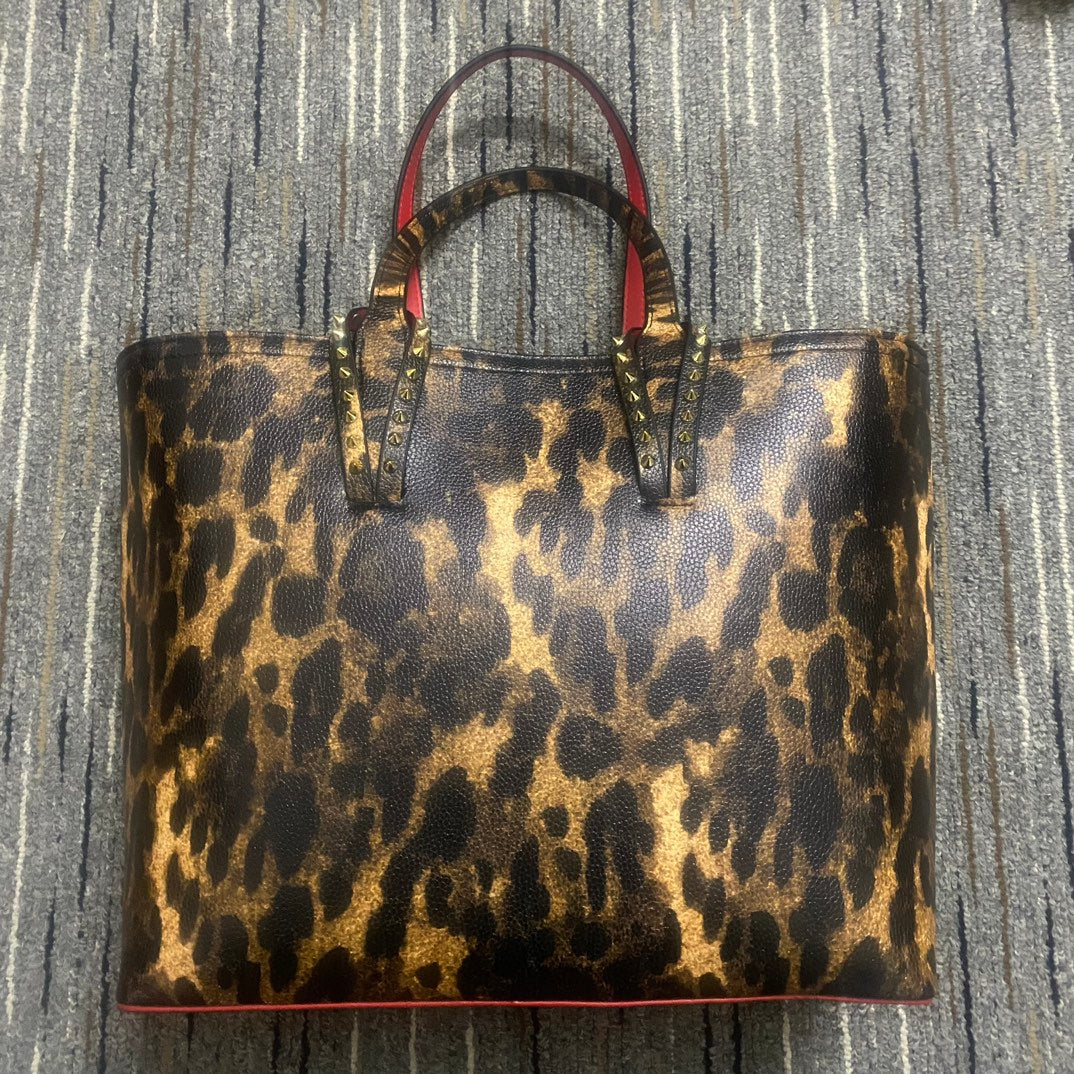 Christi** Loubout** leopard print tote